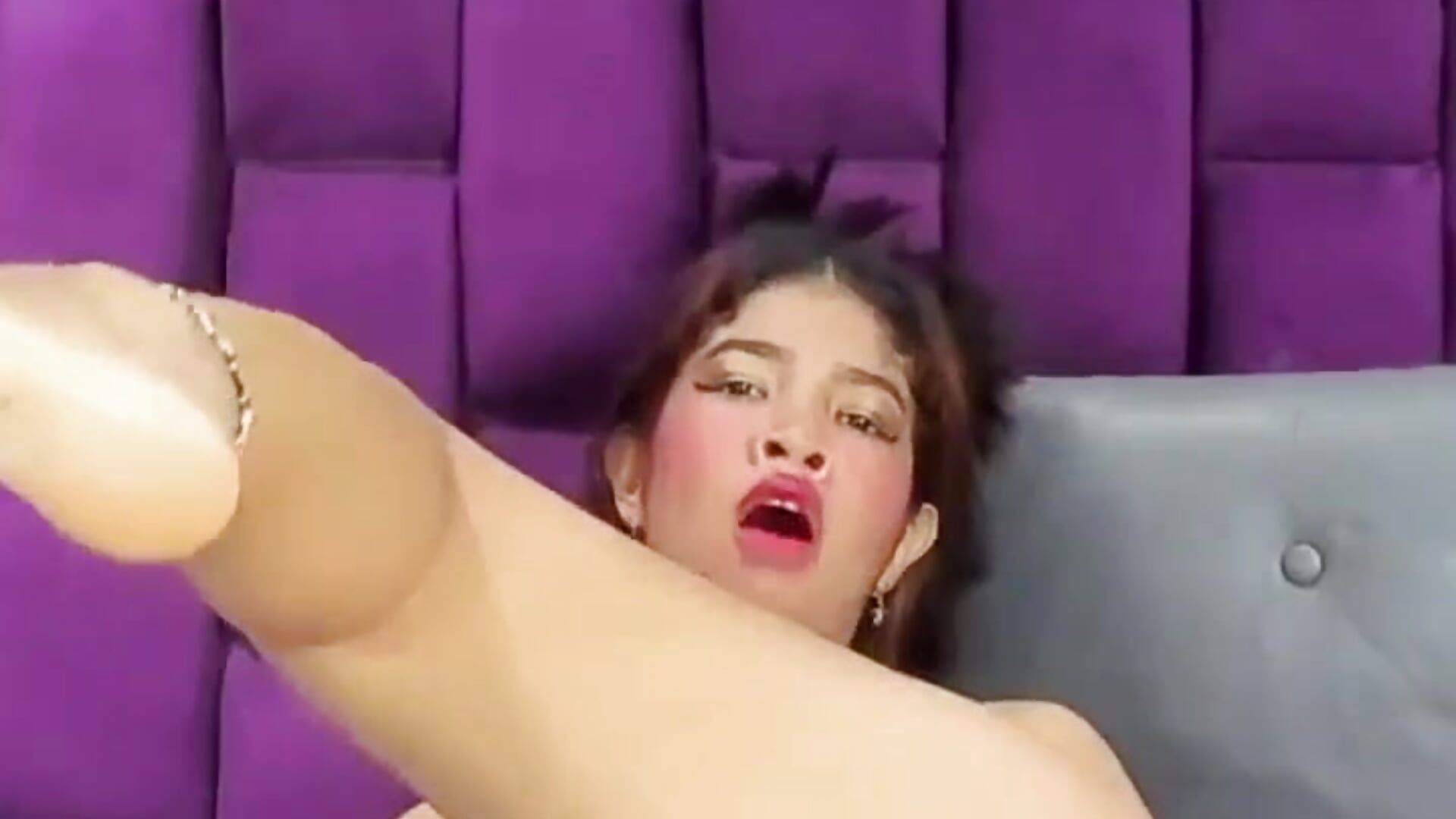 “Today temptation wins… and I don’t intend to stop it. - vídeo de SiennaSuarez modelo de câmara