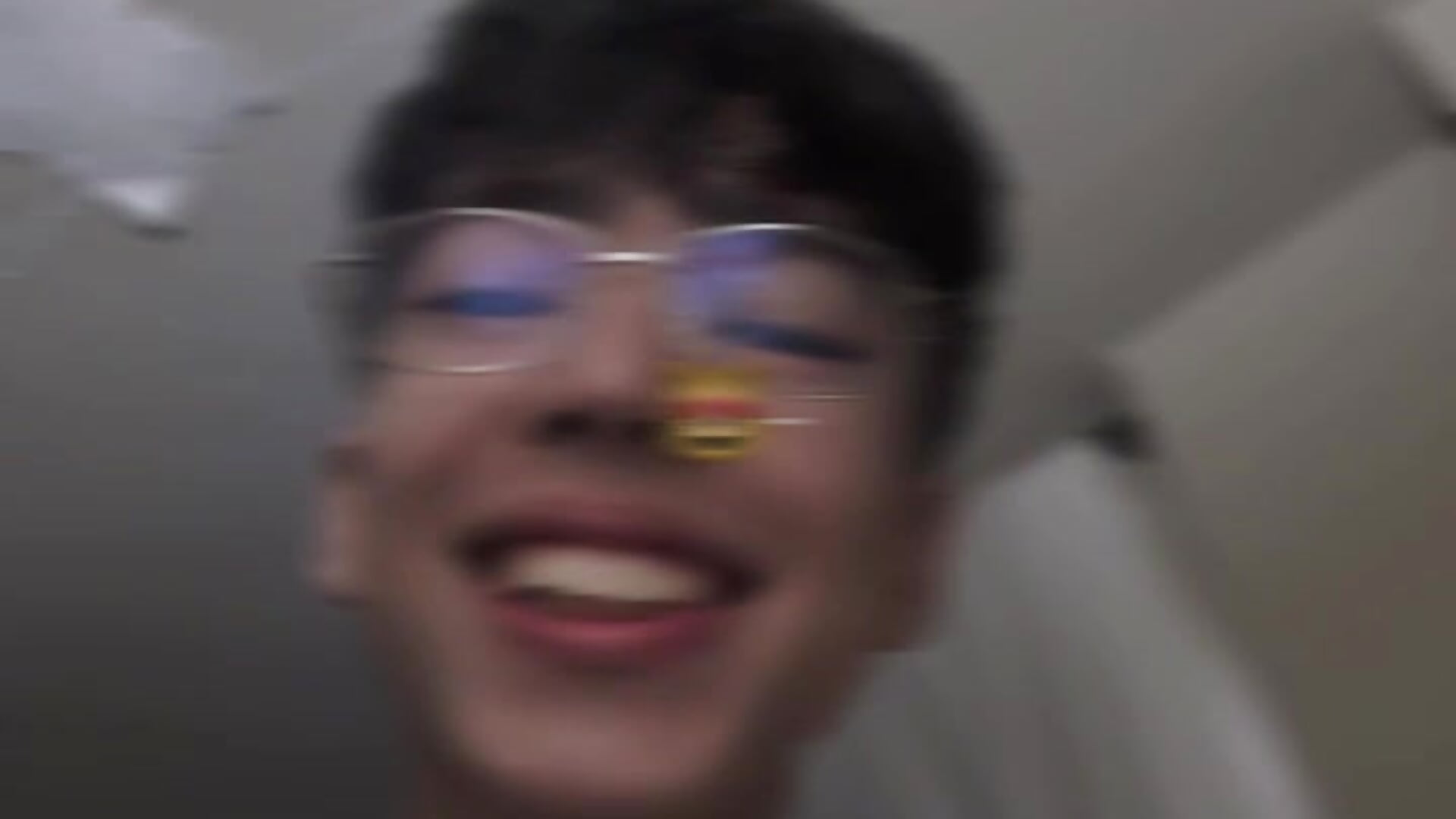 I love to smile for you – video af gabriel_x18 cam-model