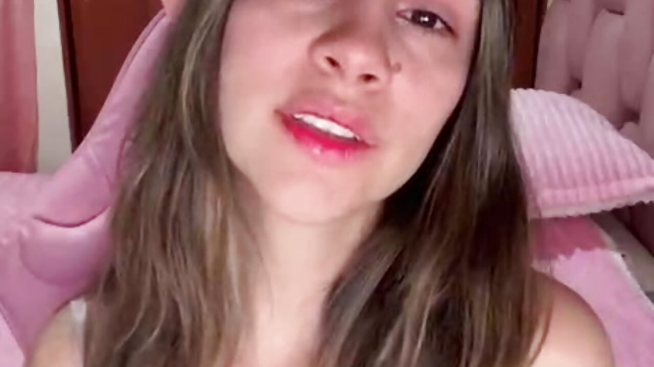 So Happy to be Your Friend!! 🫰 - Vídeo de Zaphiroo_10, modelo de vídeos