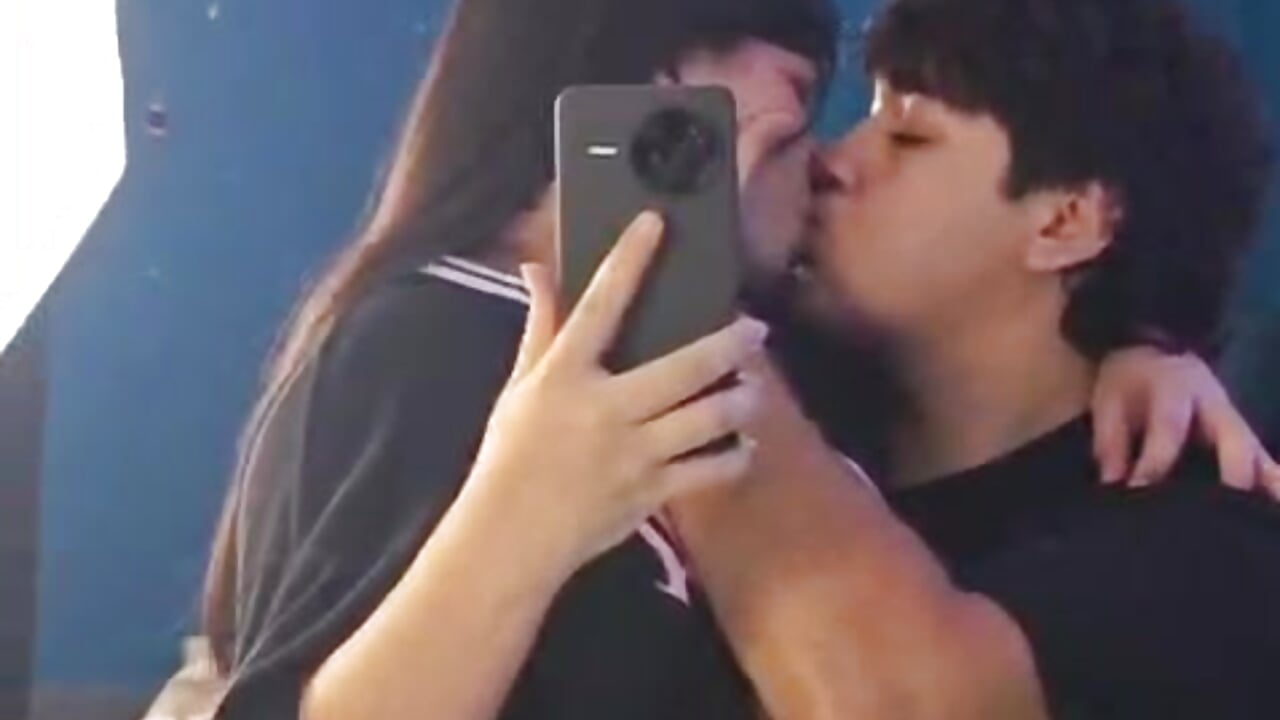 THIS IS US! 😍 - video van EmilyAndAndrew cam-model