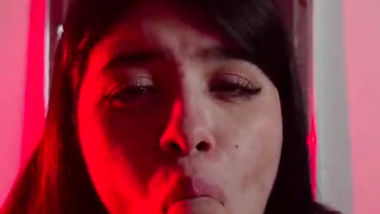 EMILY BLOW JOB! - video van EmilyAndAndrew cam-model