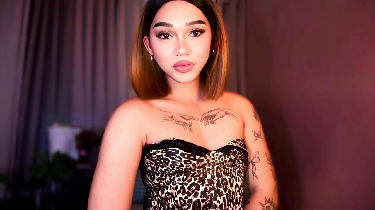 Kelly - Kelly_Mckinney adlı kamera modelinin videosu