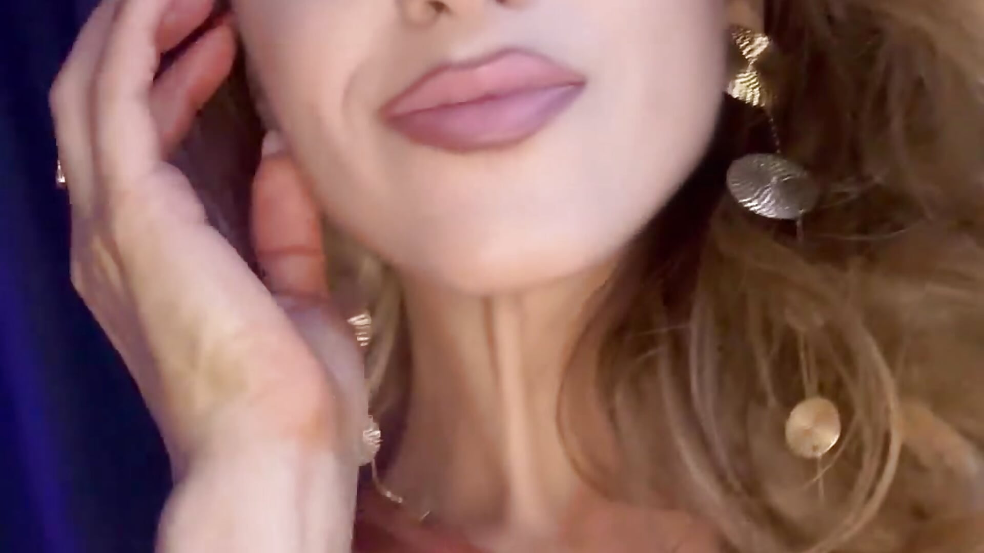 Touch by touch ❤️ – video modela na kameri AvaOnyx
