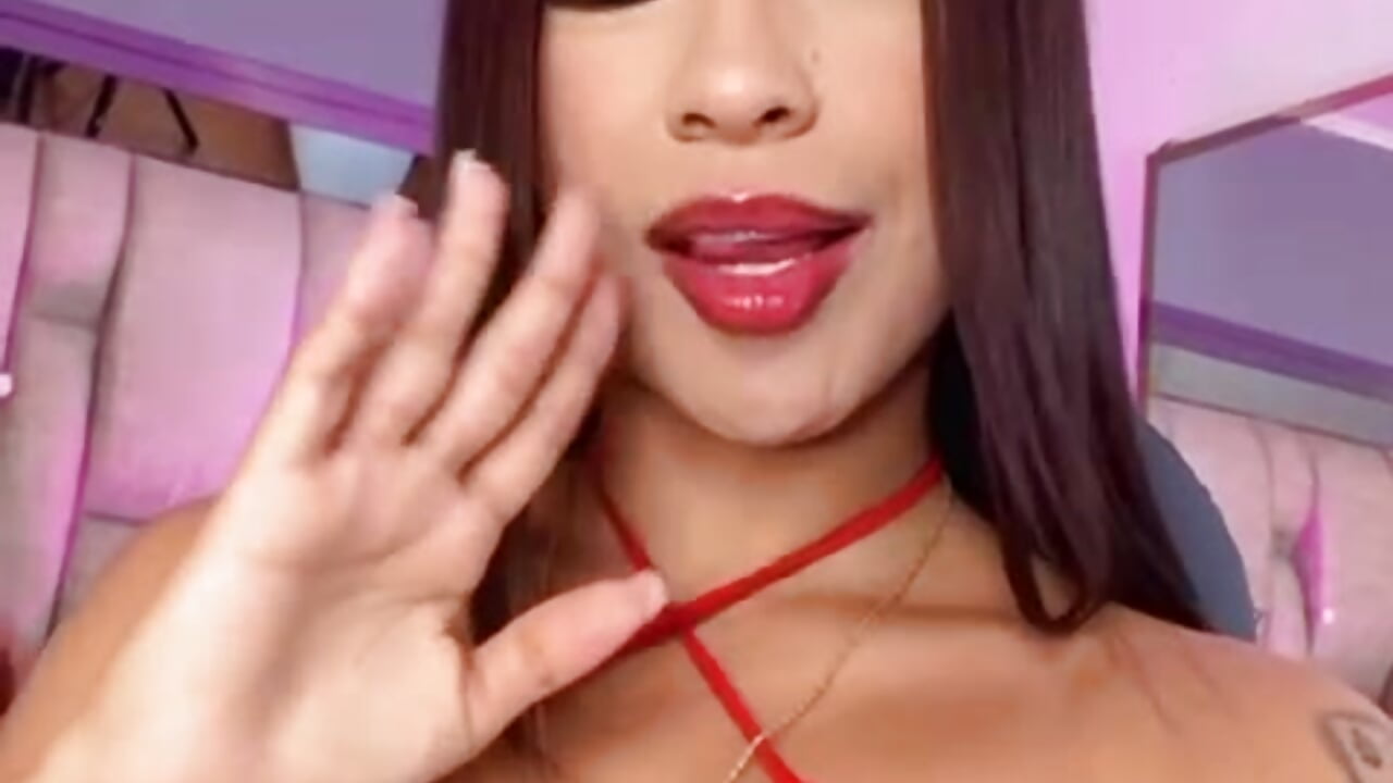 Coco Chanel - AishaKassandra主播的视频