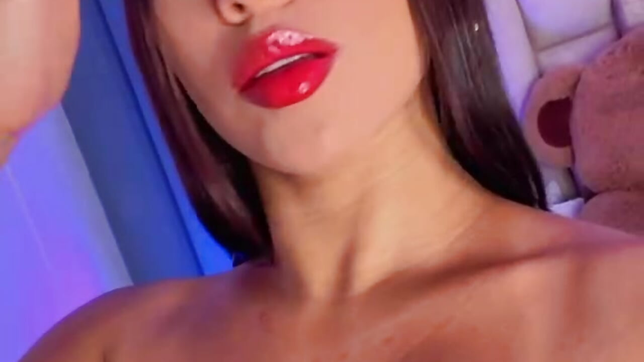 Shining brighter than the sun - video by AishaKassandra cam model