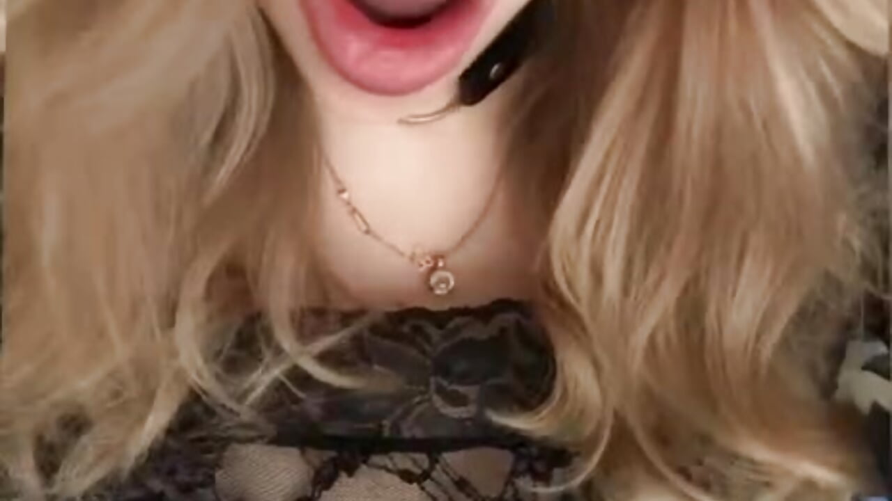 IMG_3142 – video od webkamerové modelky ShamlesssAdell