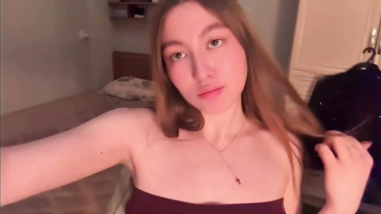 sweet kiss - відео від вебкаммоделі AuroraLawson