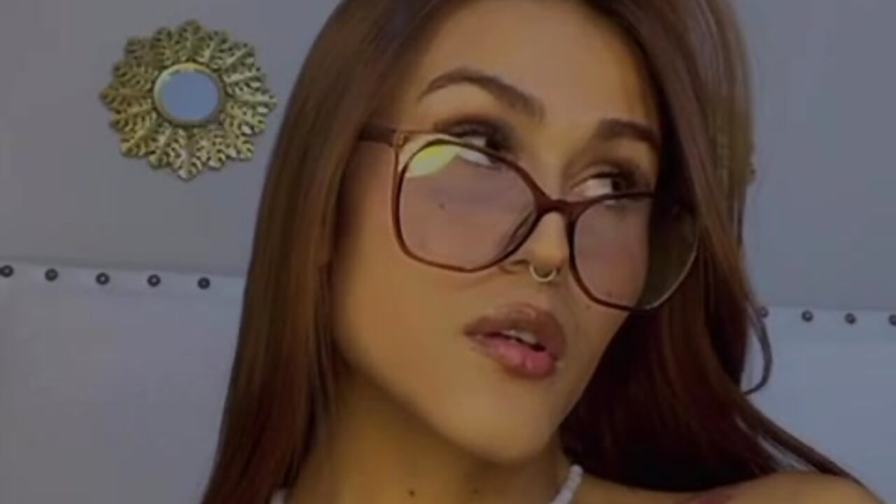 Sexy. Tattoo - відео від вебкаммоделі Zoe_star_