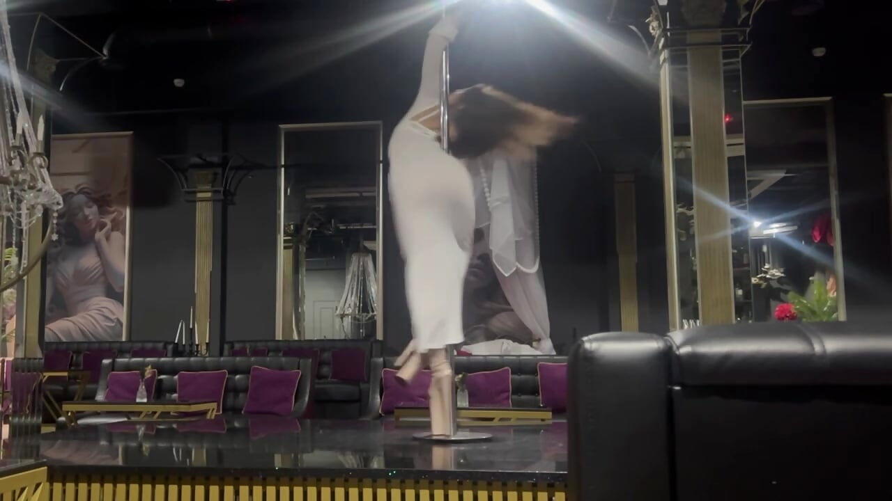 love dance - Video von InnerNoise Cam-Model