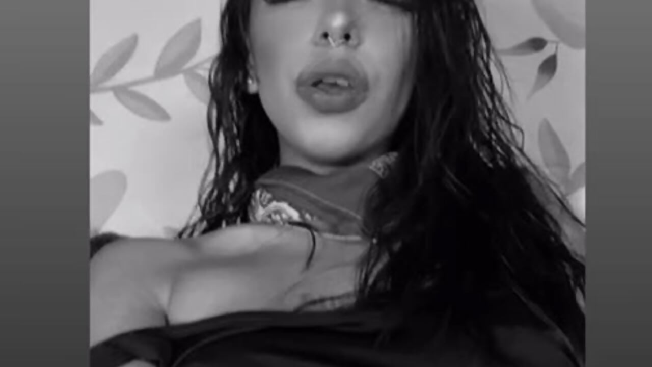 ME🥵 - video van Emma_Hearts cam-model