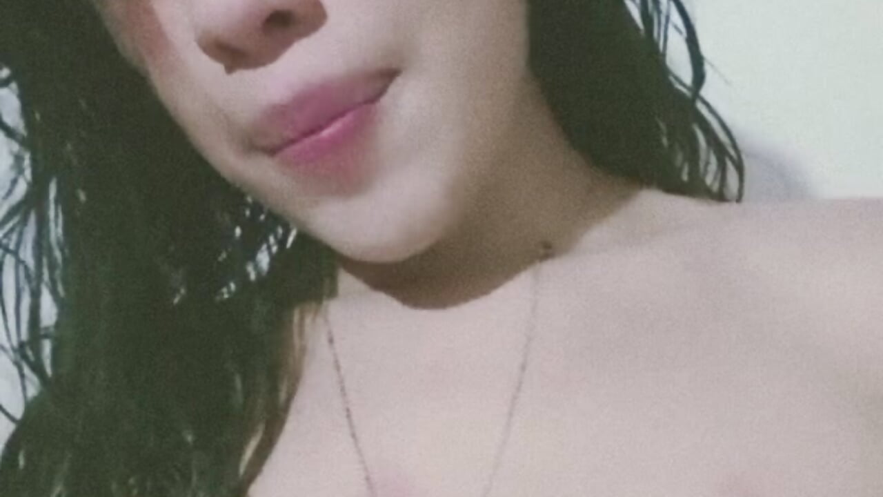 Saliendo de la ducha 🙈🩷 – video modela na kameri kittyluna_