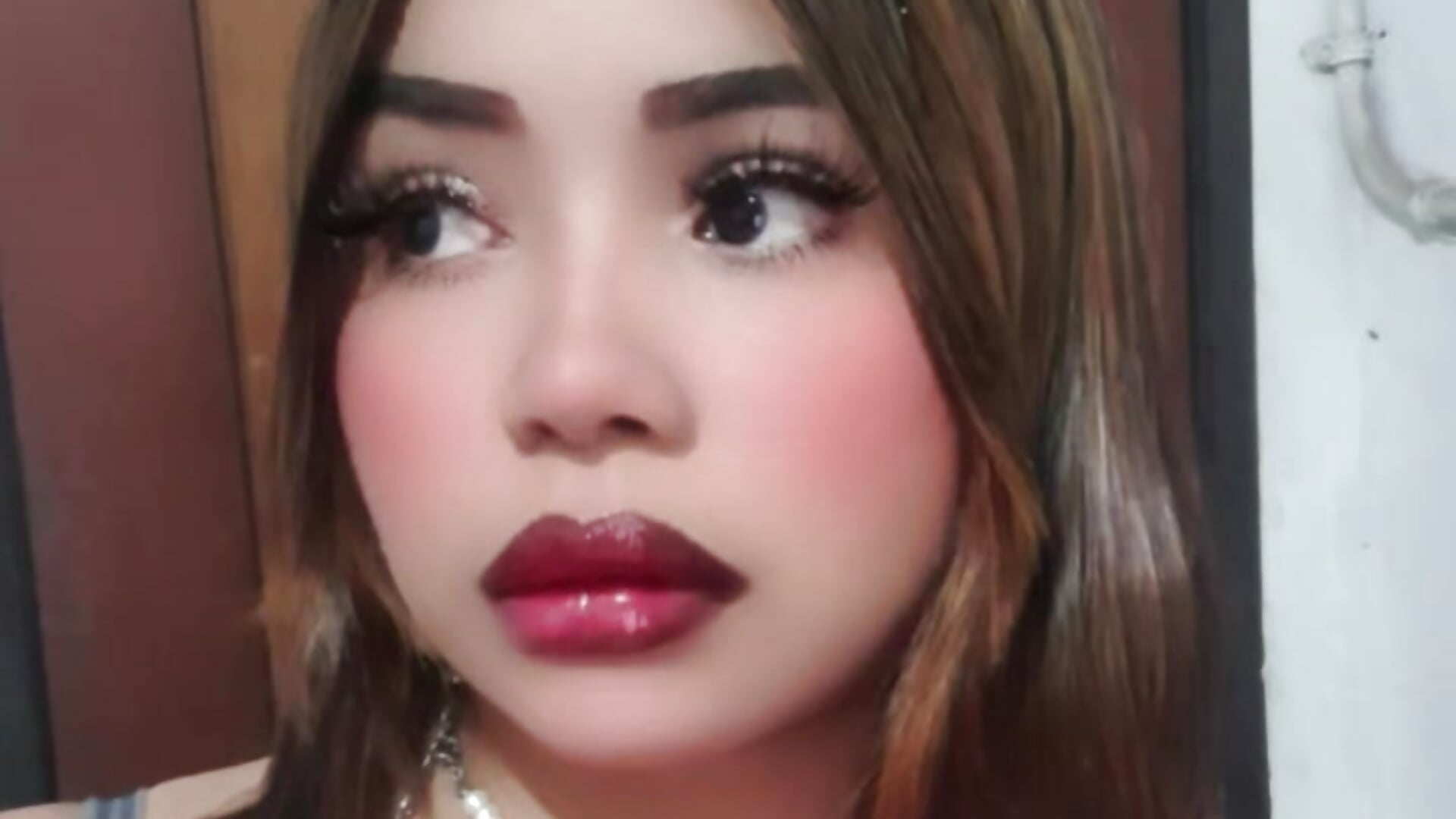 HEY – video modela na kameri penel0pe_