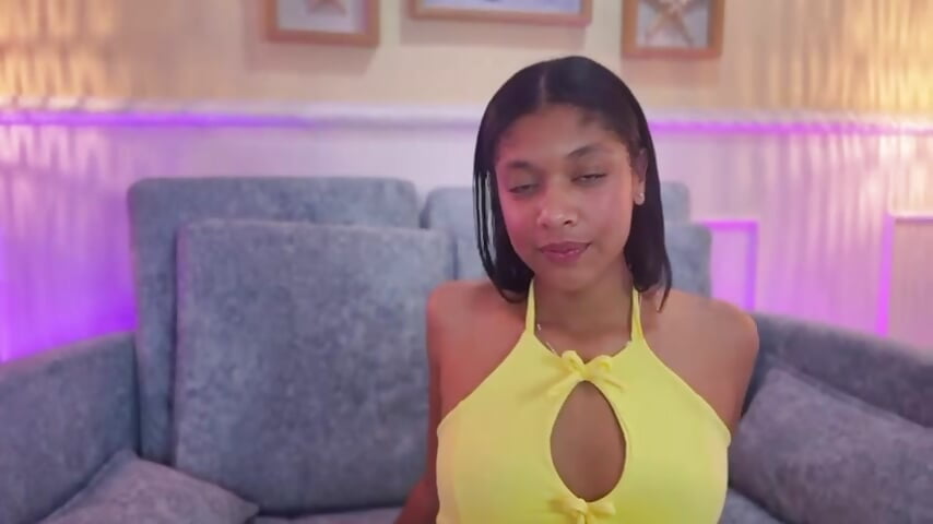 💛💛 – video od webkamerové modelky ElectraJonesX