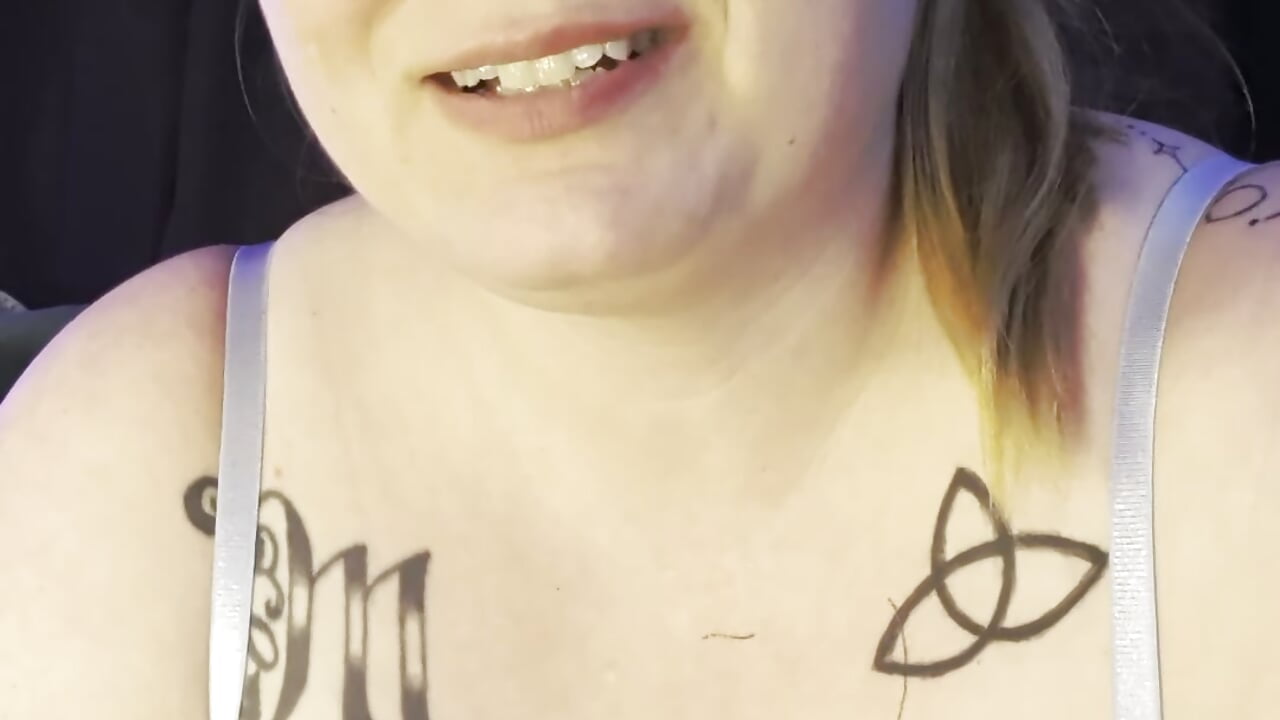 profile-intro-video-1771235412 – видео вебкам-модели Bare_ink