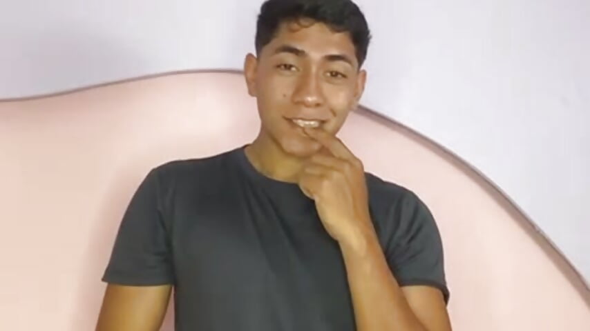 🔥 — filmik AxelBlaze_, modela(-lki) na kamerkach