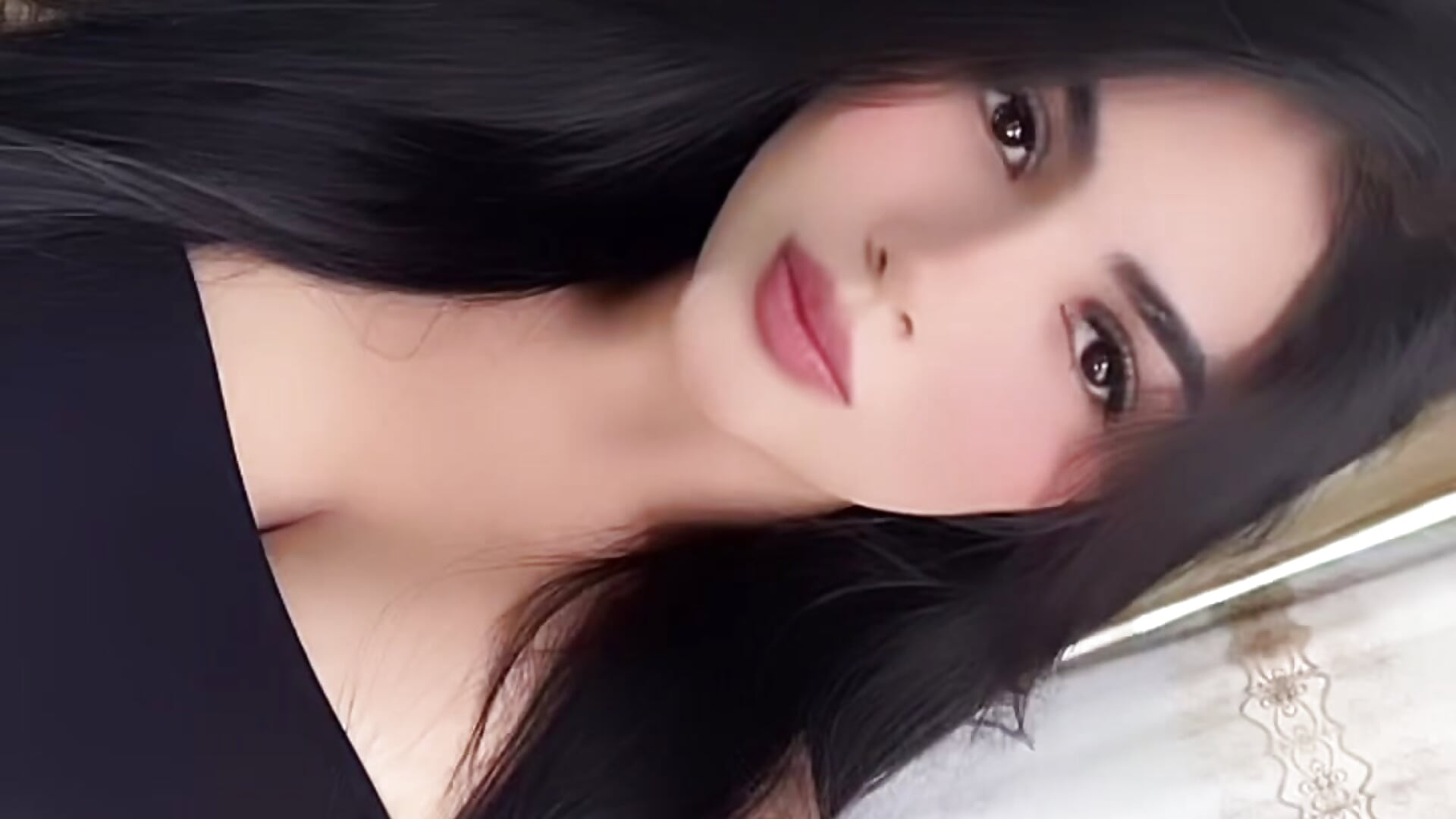 XOXO - video oleh model kamera Antoniettaa