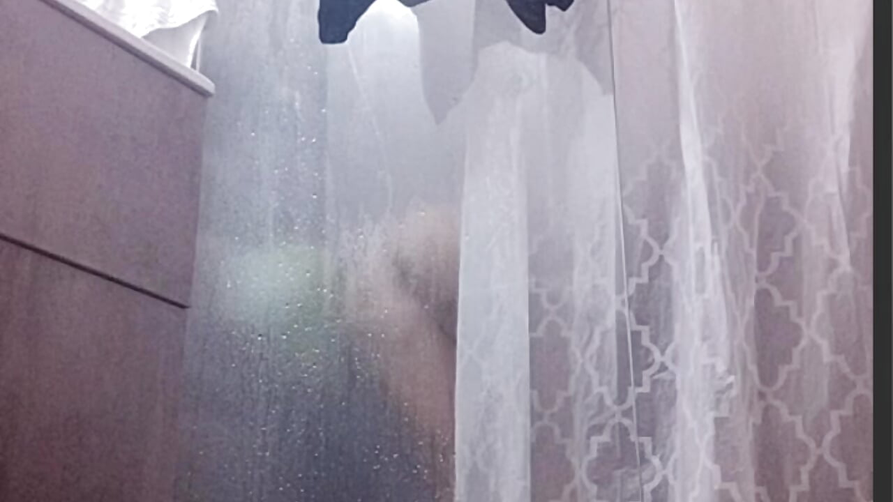 1000207046 - video av italianHOTbsx cam model