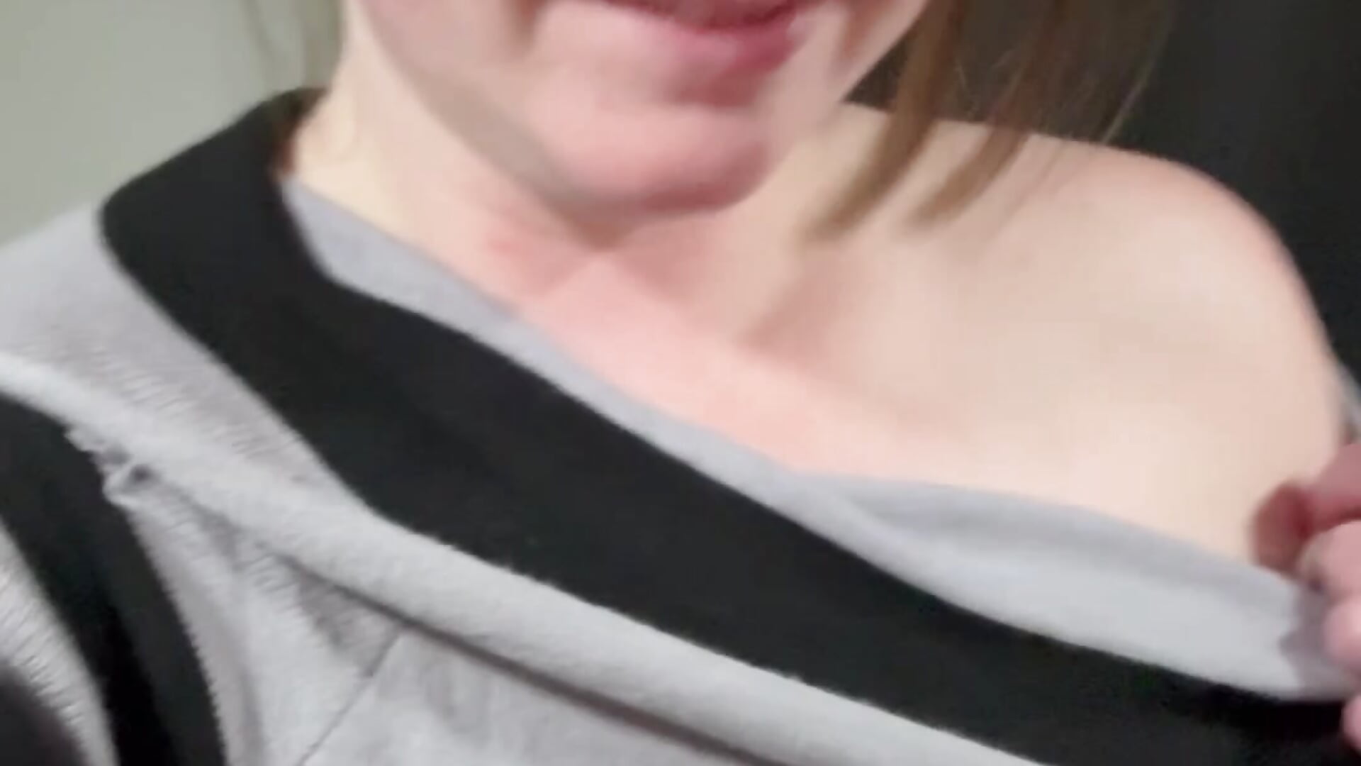 Blooper : I am a Librarian! - vídeo de la modelo de cam Naomi_Blaire