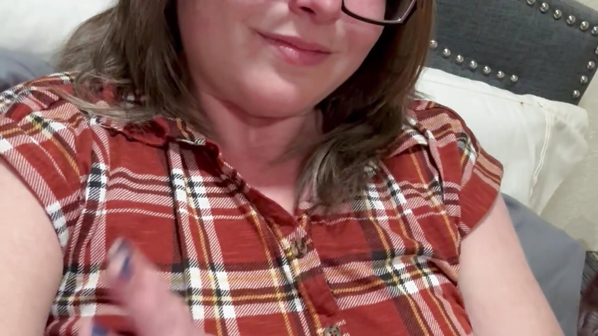 Chillin - vidéo du modèle de showcams Naomi_Blaire