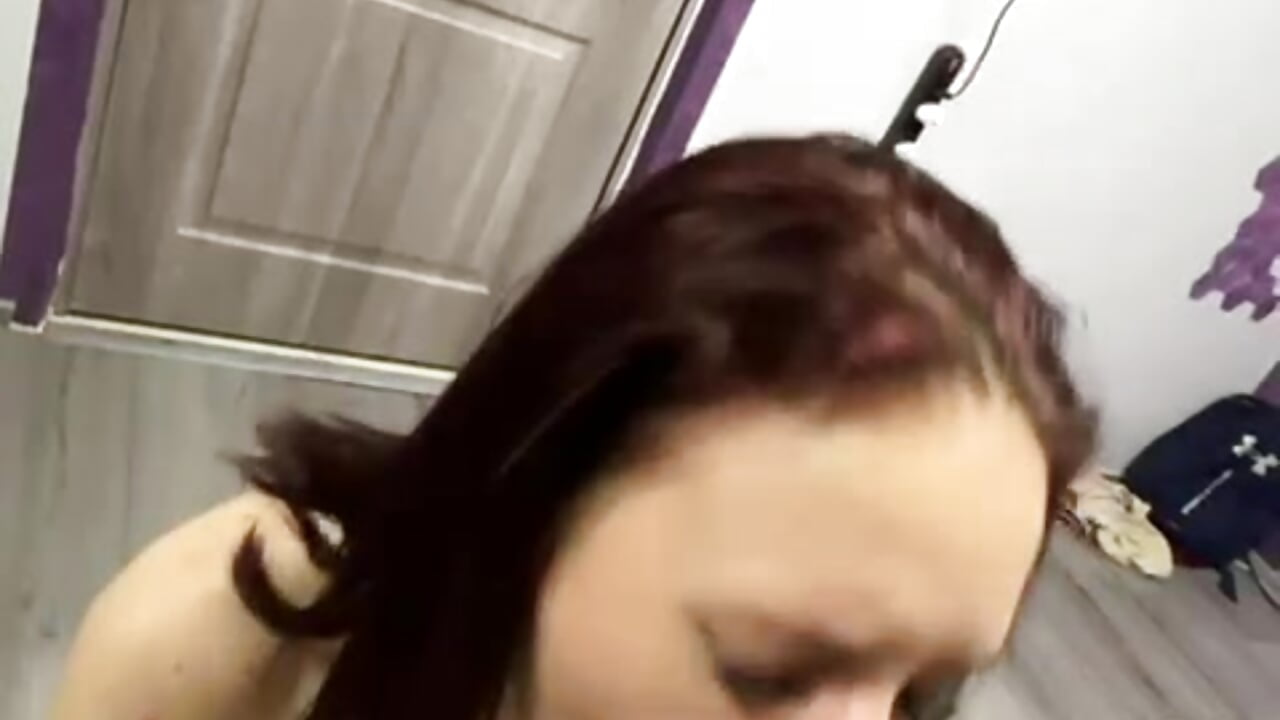 💦BLOWJOB ,he couldn’t hold it, cum on my face 👅 – video af Roxyfoxyyy cam-model