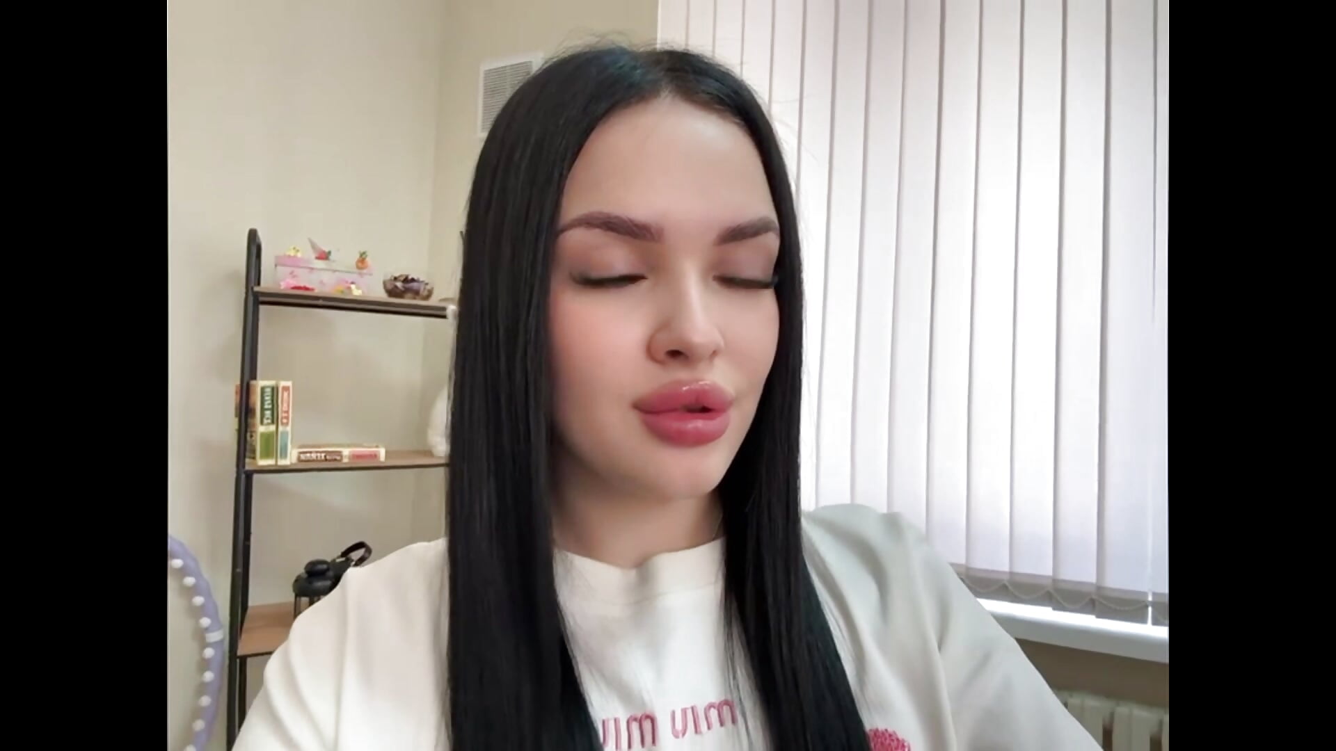 My vibe^^ - video by JenniferHowardd cam model