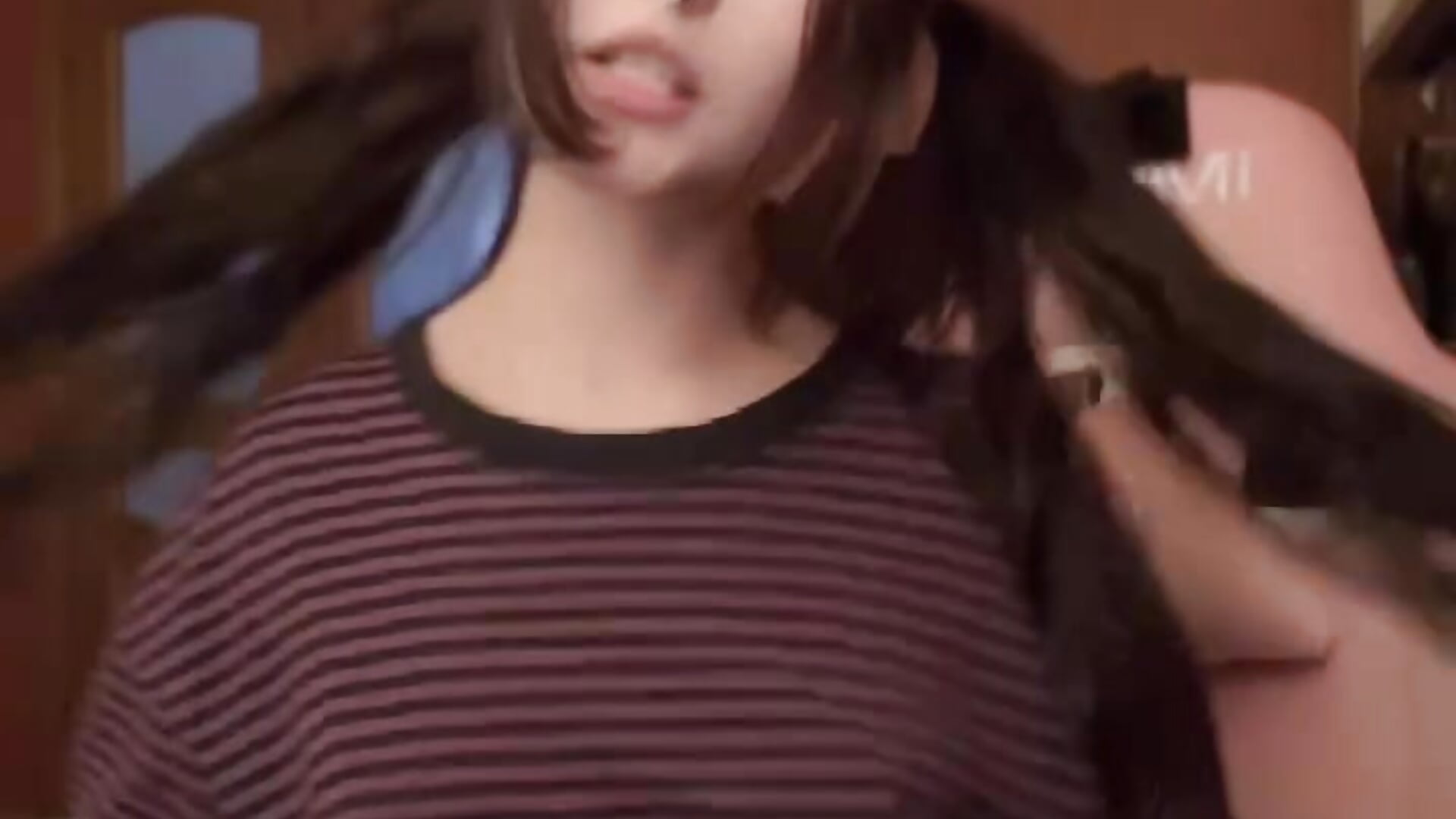 My Silly Dance Moves – video modela na kameri RayReina