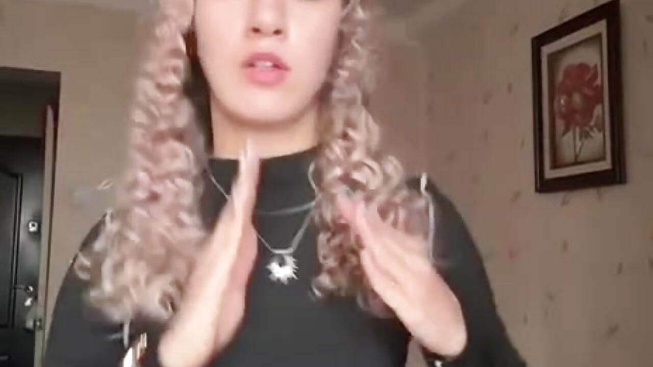 like - วิดีโอโดย MaryBennetts โมเดลแคม