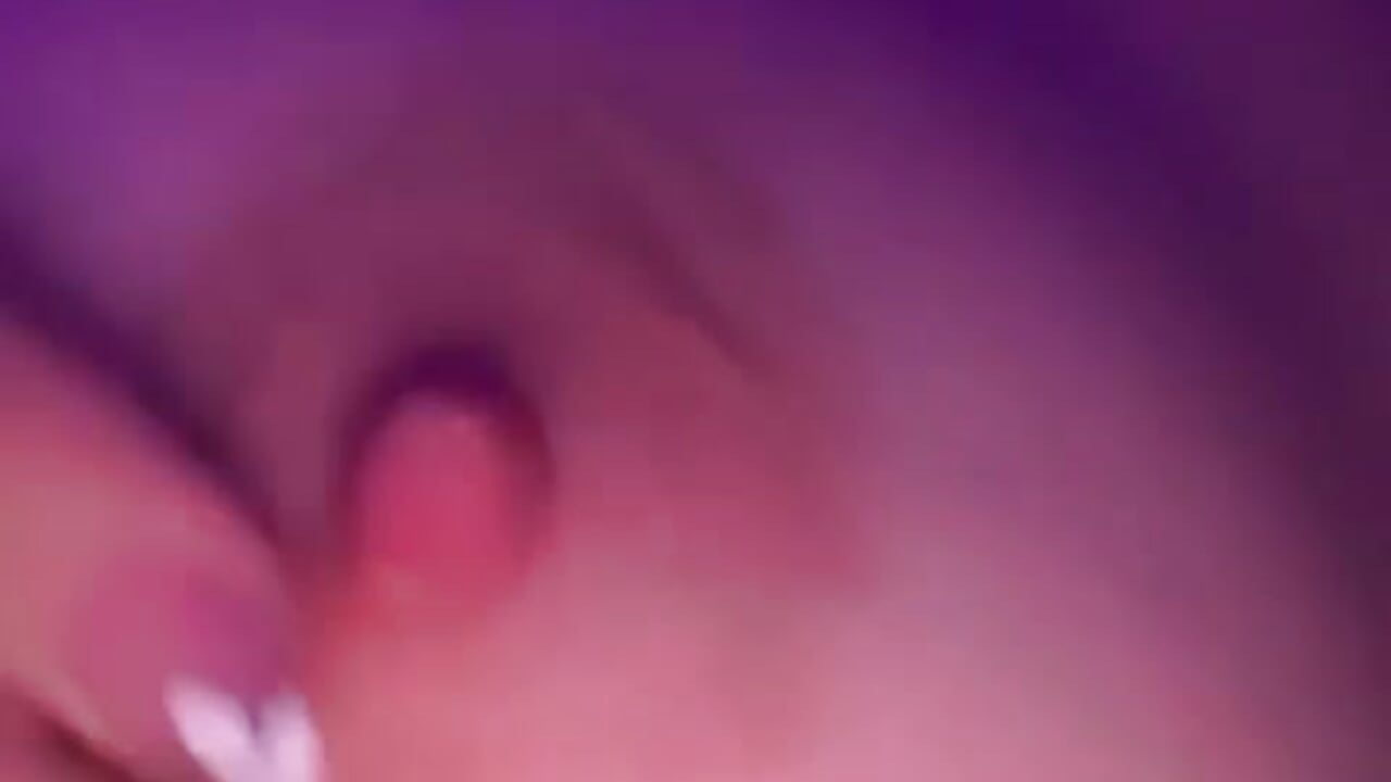 Look at me... do you like how I play with you? 🔥 - vidéo du modèle de showcams Lia_Sweettt