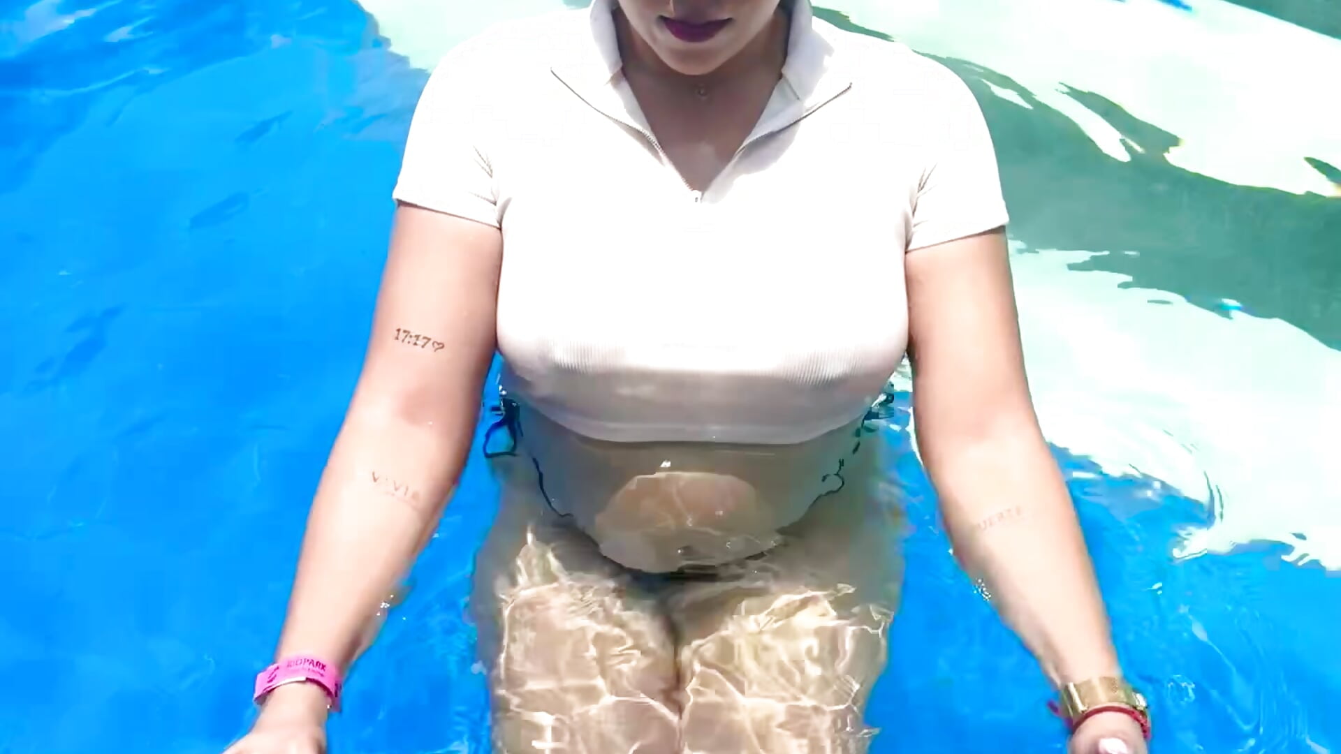 A sexy Latin girl for that foreign cock🙊🥵 - video by olivia_velvett cam model