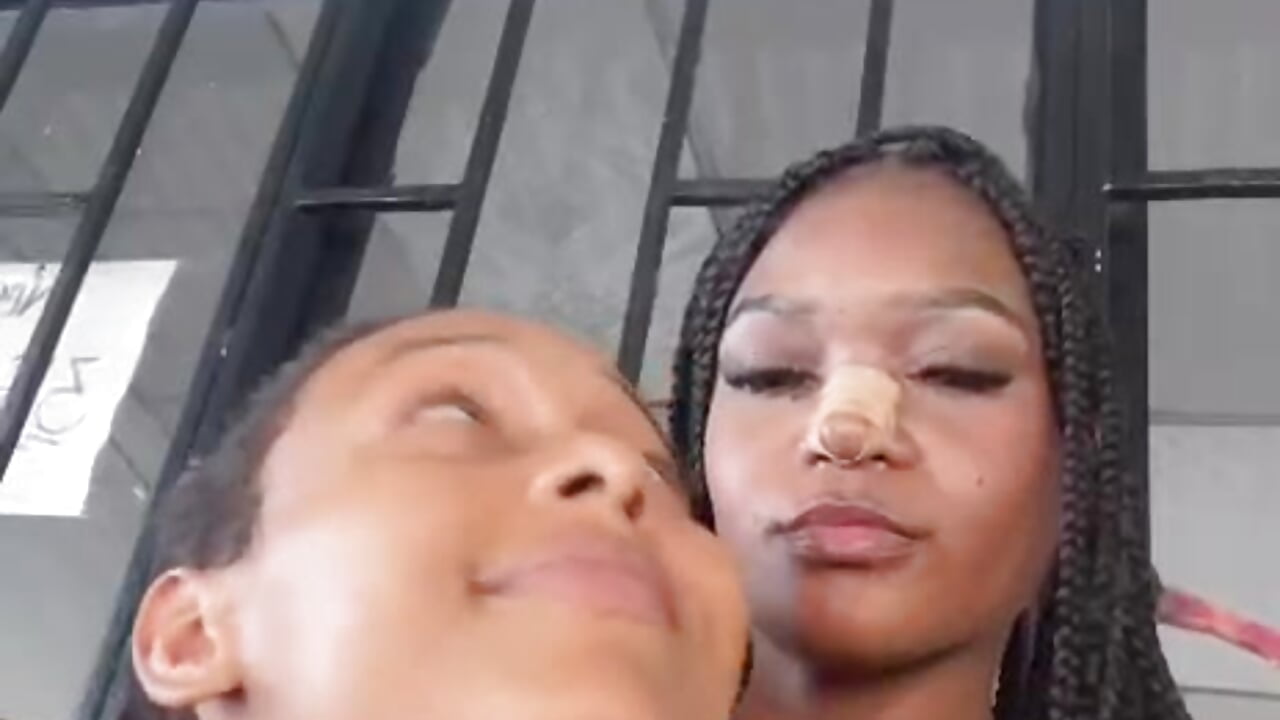 profile-intro-video-1770650764 – video af OrianaAndCouple cam-model