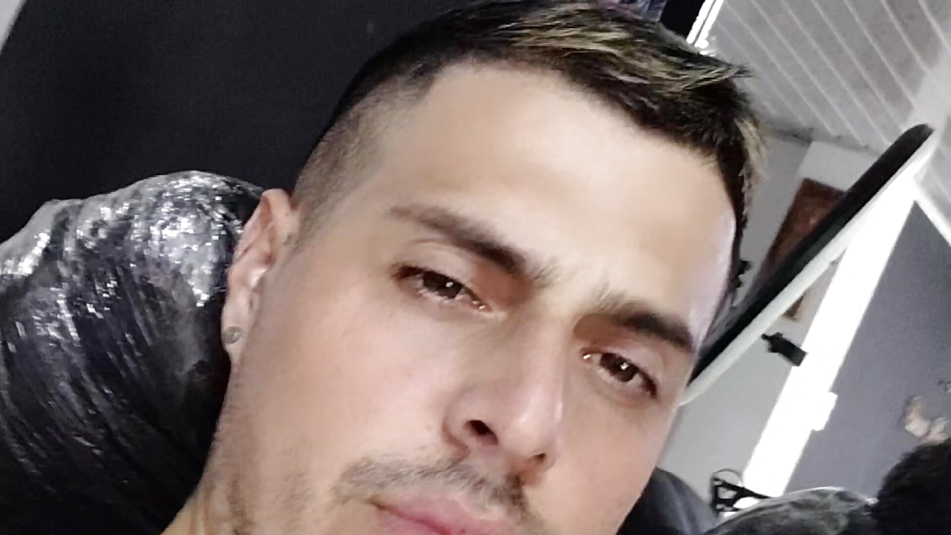 Yulians - video Yulians07 kameramallilta