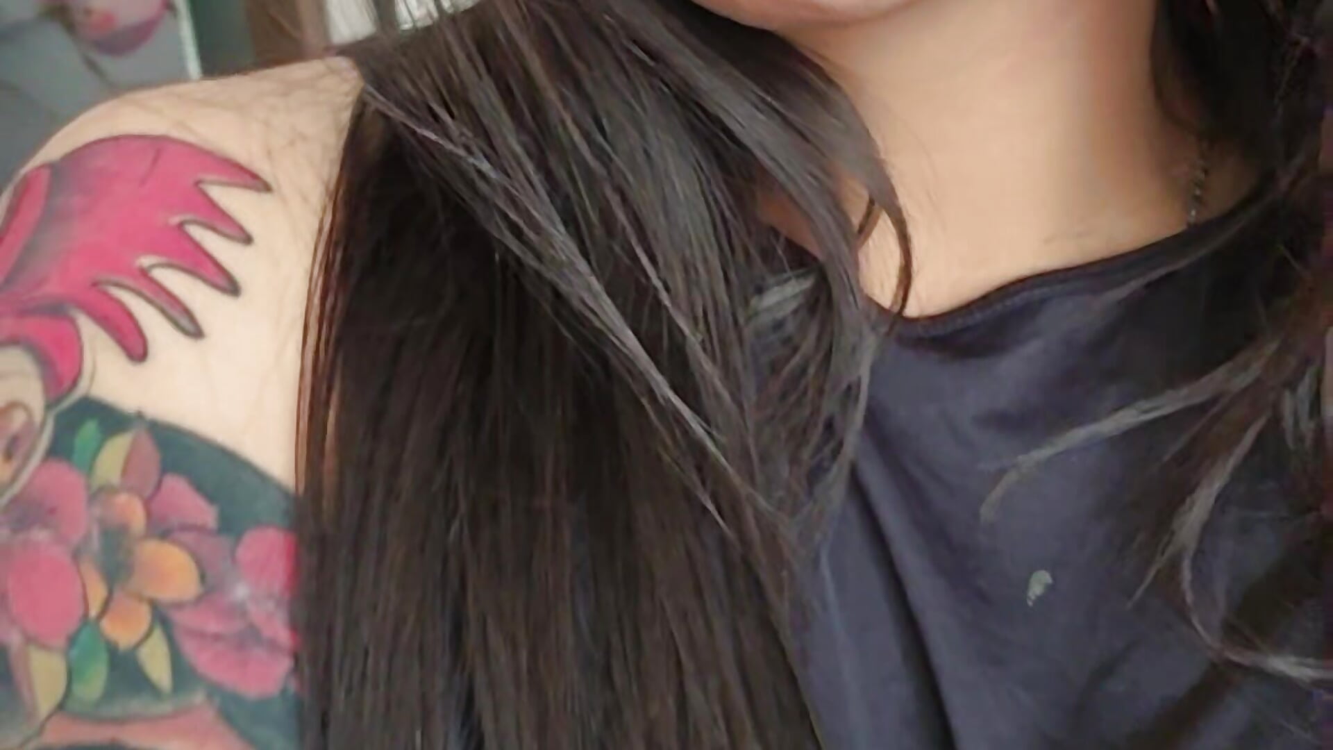 1000373234 - video oleh model kamera Paola_andrade