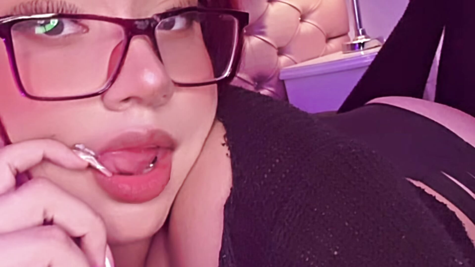 Tongue 👅 - Wen_01 캠 모델의 동영상