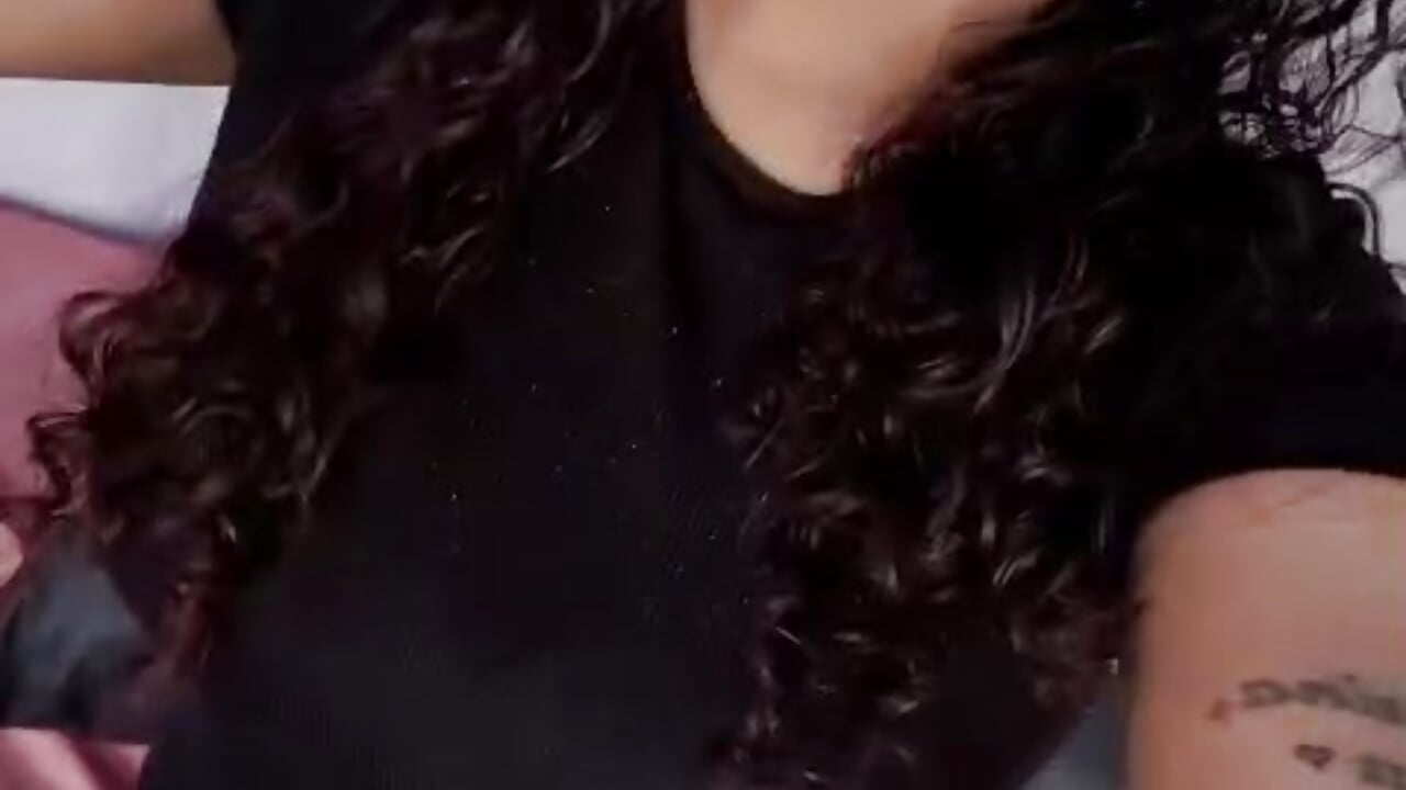 A HAPPY BRUNETTE 😍🍷 – видео вебкам-модели sandra_rey_