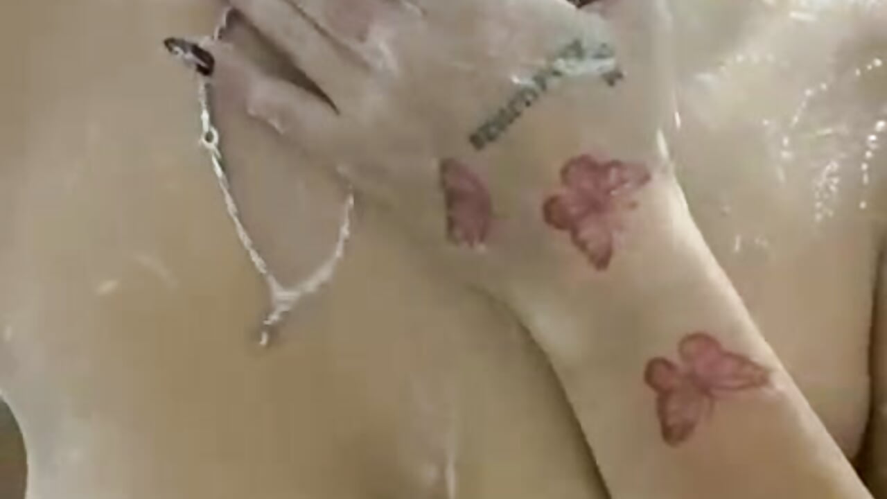 my sexy tattoos 🔥 - video od modelky/modela _Yourdoll