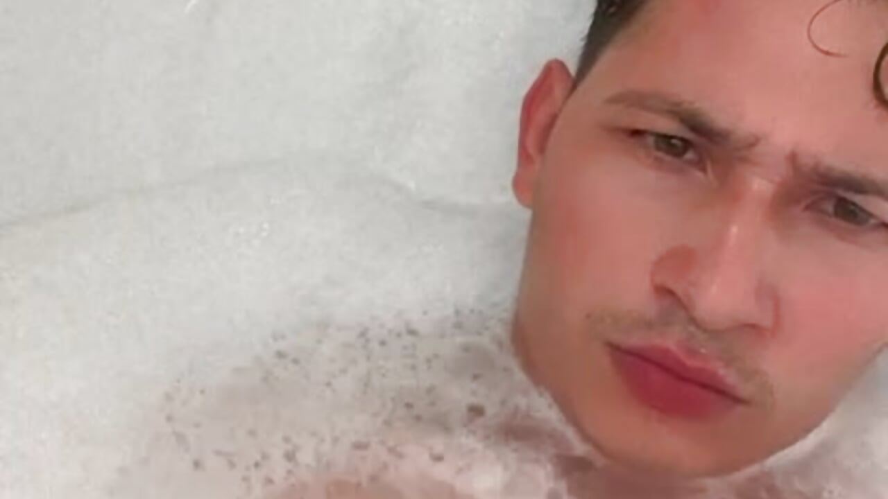 kiss - video by the_baby26 cam model