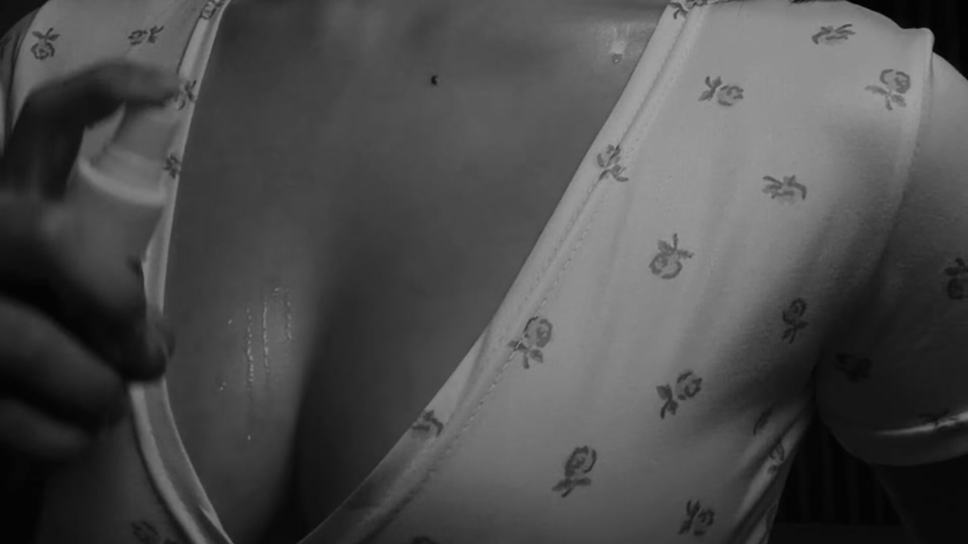 IMG_1052 - Eliasian adlı kamera modelinin videosu