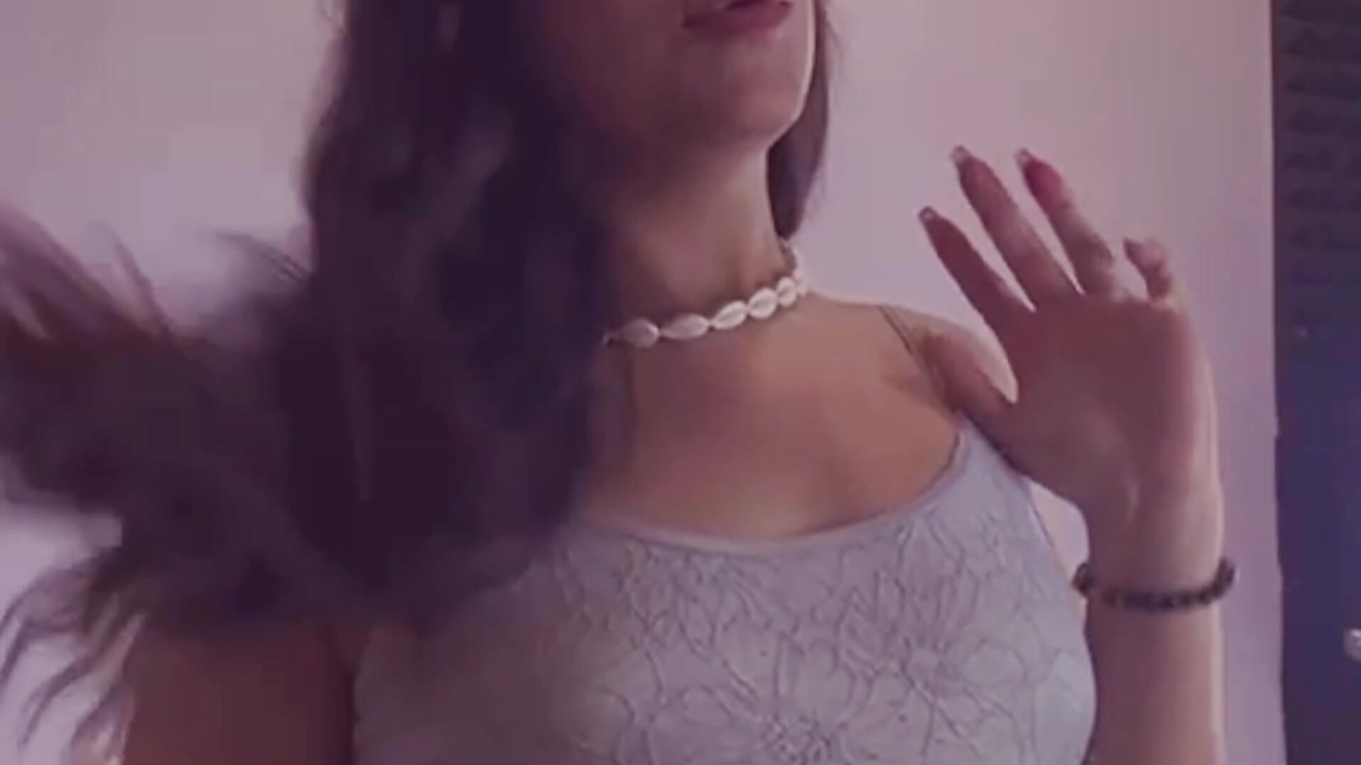 Get lost here, between curves and looks 💋 - video oleh novaa_velvet kamera model