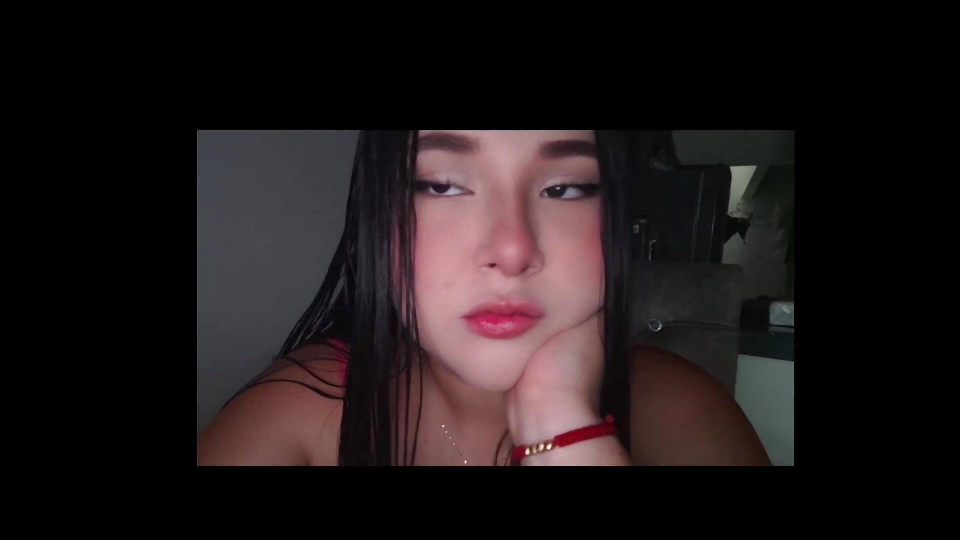 a little of me💜 - video by Wild_lilhyy cam model