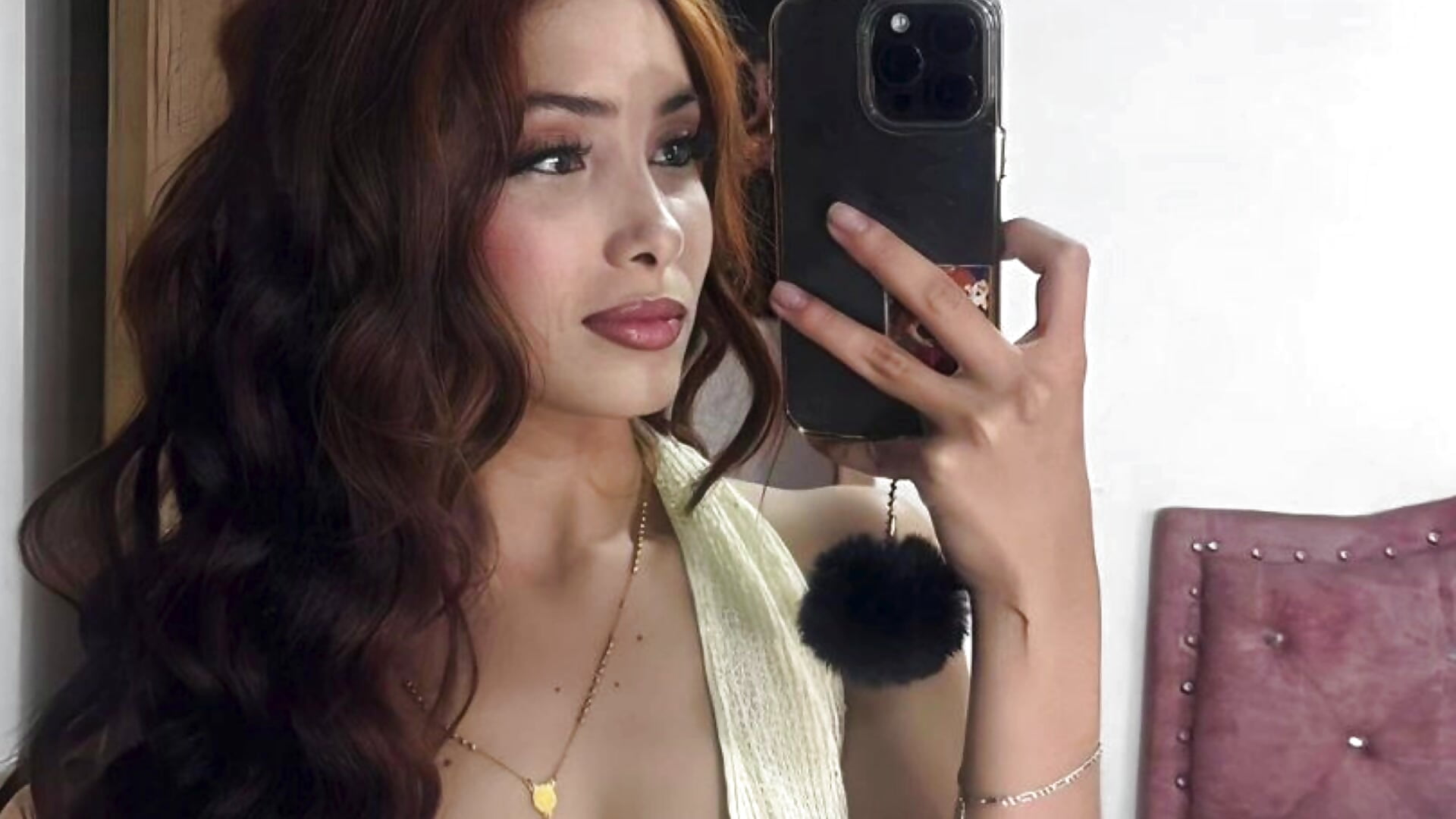 cute - video by Tina-Wilson cam model