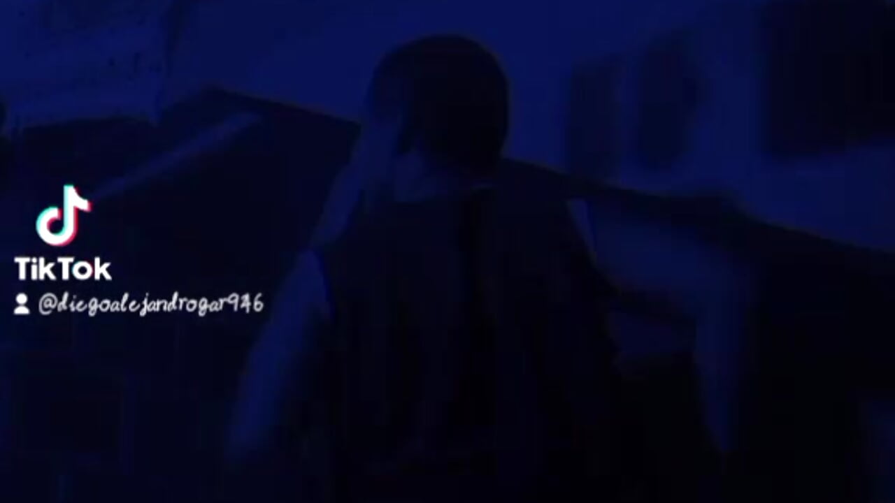 Twerking - video by GaelPrince cam model