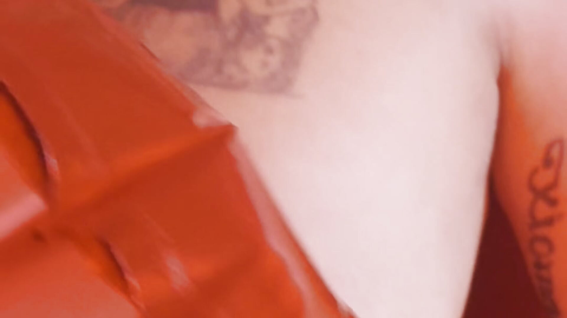 Ven a descubrir el significado de mis tatuajes en privado... 🔥 – video modela na kameri Natachalatina