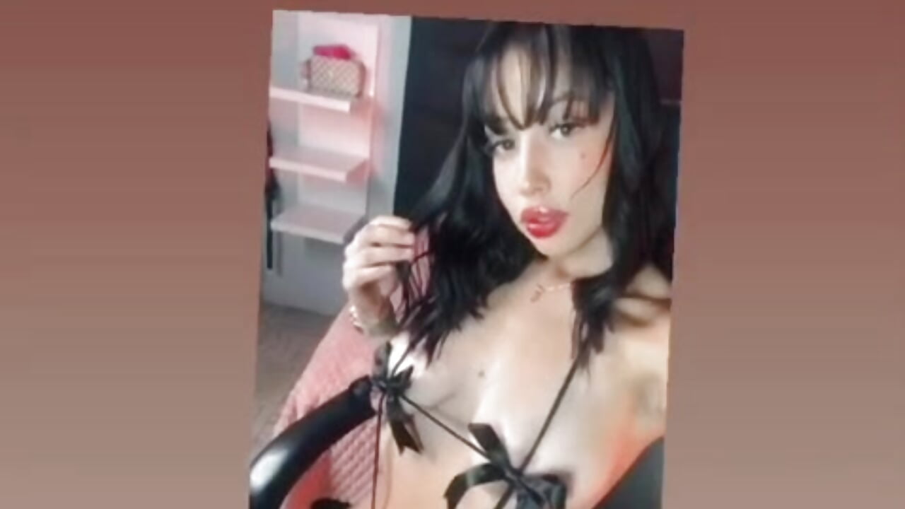 My look－カメラキャストのMiaEvans0の動画