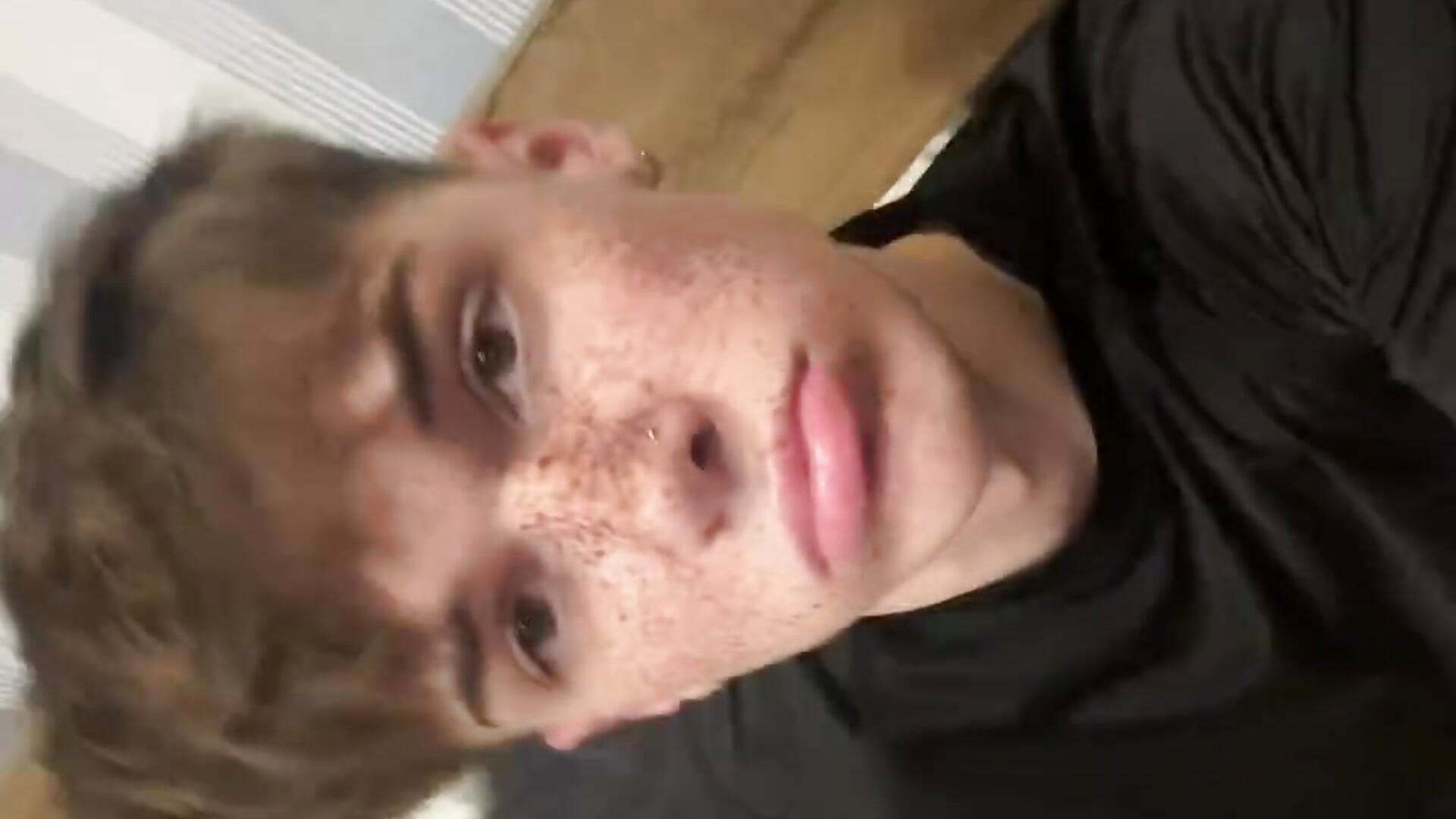 do u think i am cute? - video oleh model kamera YourMilkyGuy