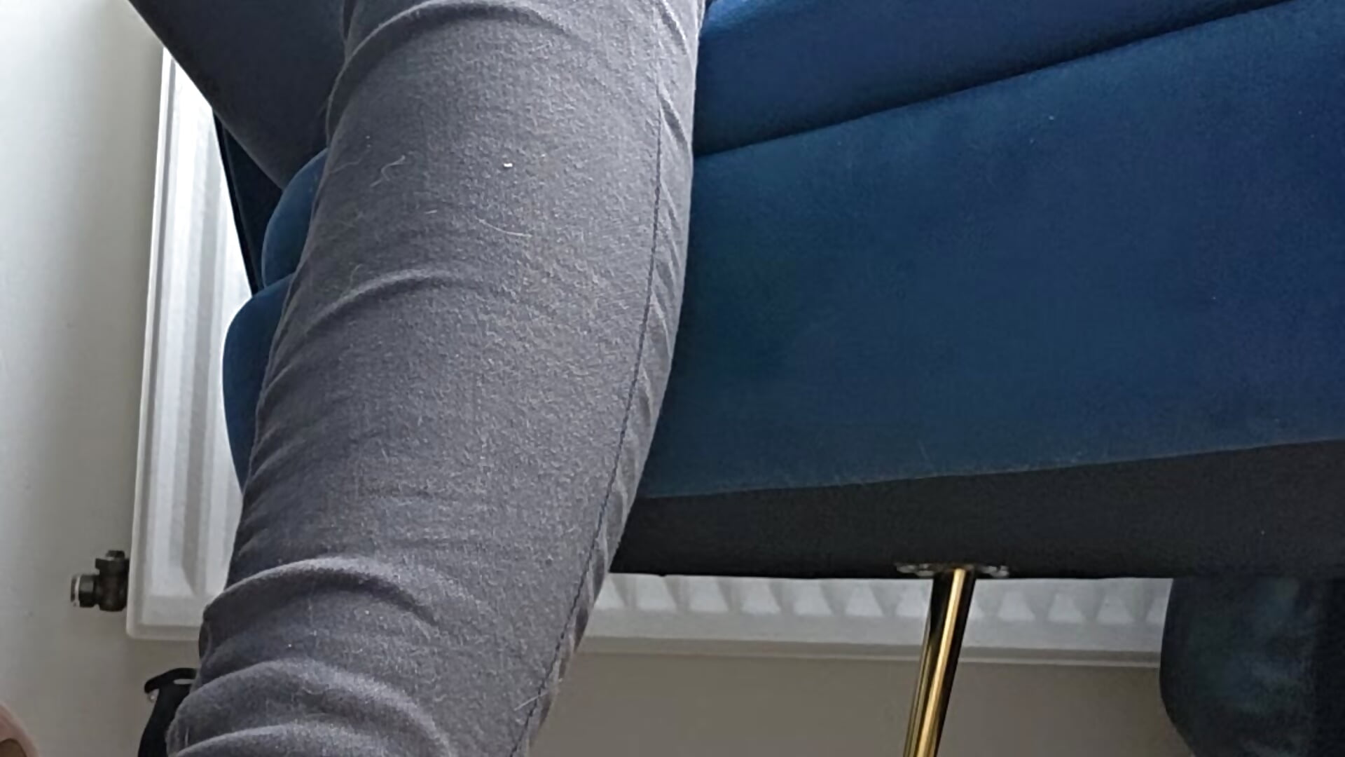 SOFT JOI CHAUSSETTES ODORANTES - video by Dame_Melina cam model