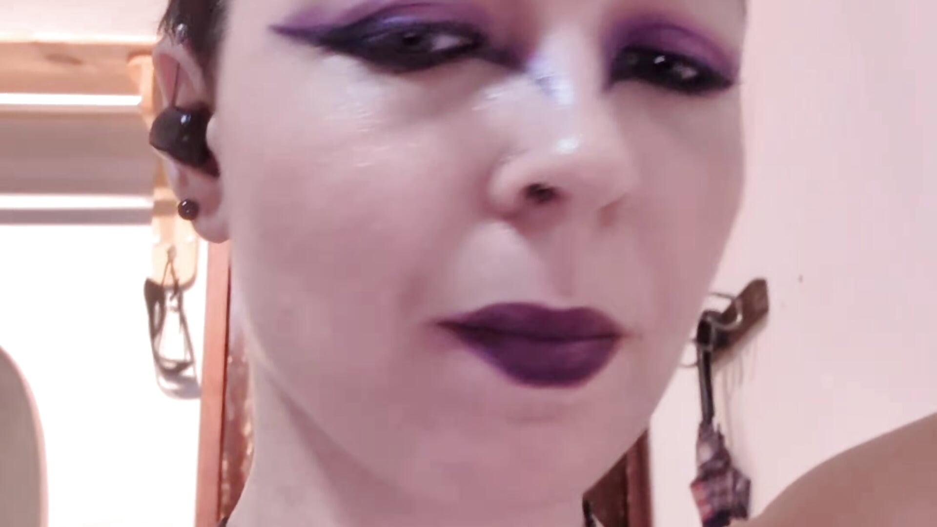 Im nice and comfy with my ac on thank you very much – video modela na kameri kittyfitty29