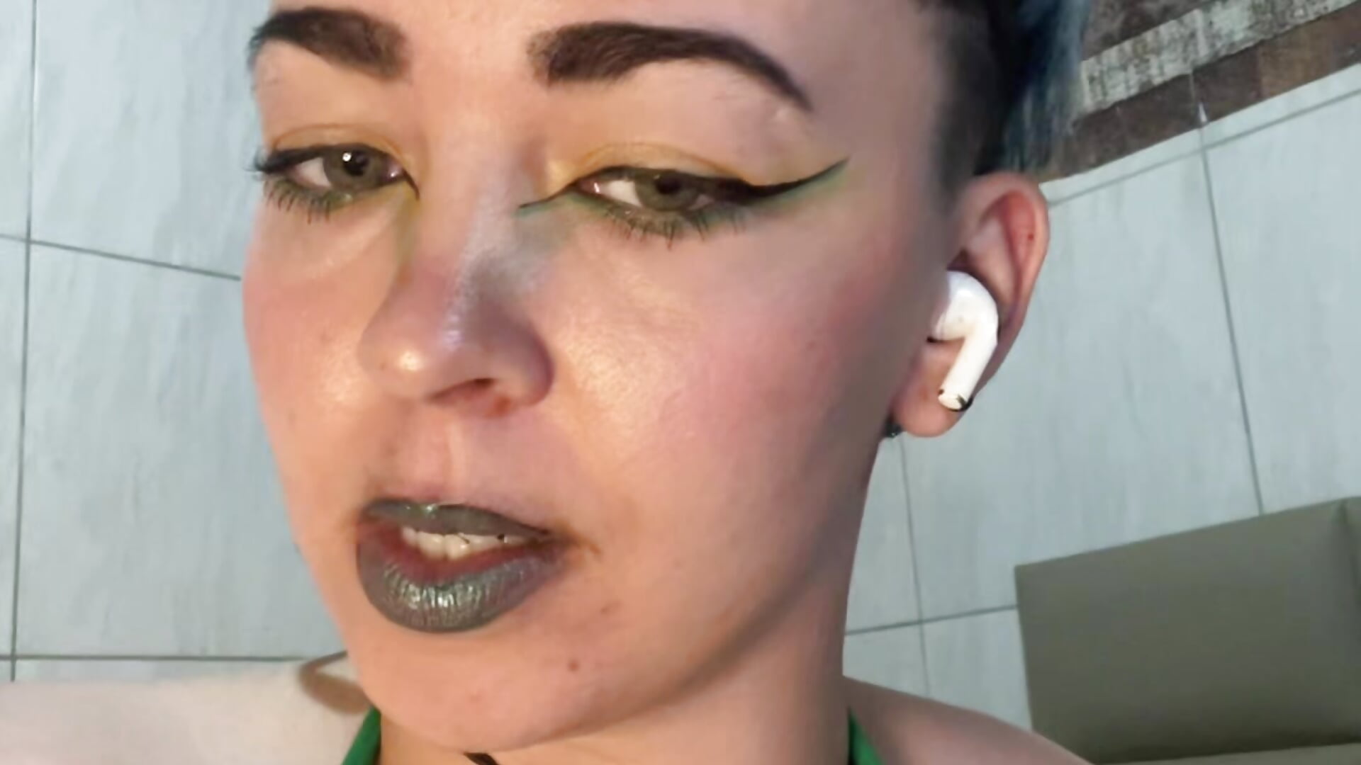 Should I stay on longer for my bday - clip cu kittyfitty29 model videochat