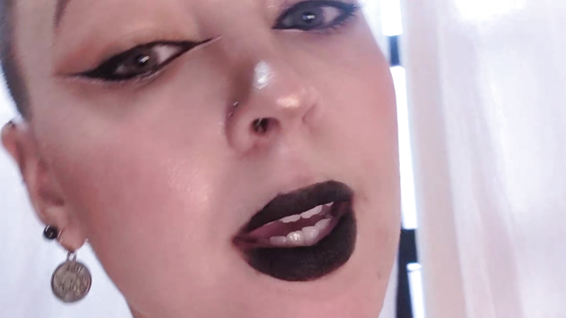 it's fishnet Friday - video by kittyfitty29 cam model