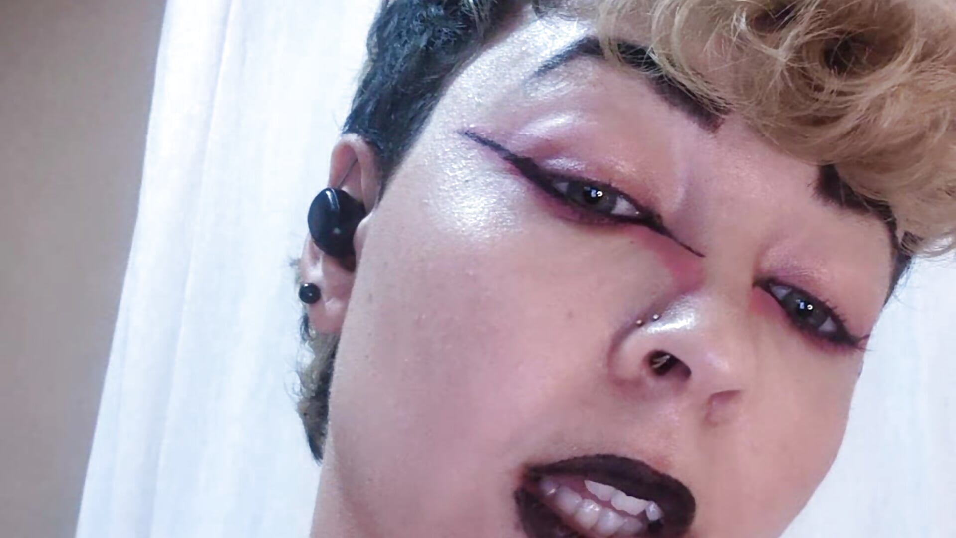 Make it make sense - video van kittyfitty29 cam-model