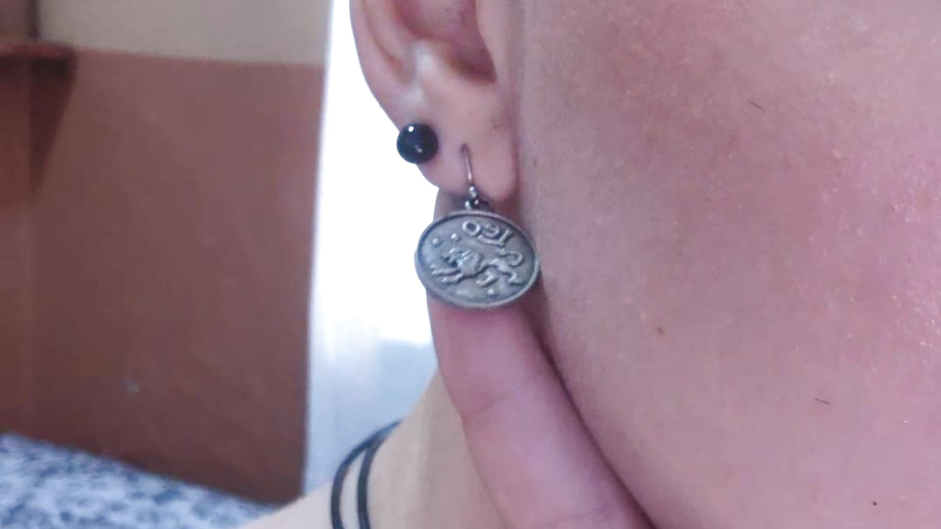 I found some earrings I thought I lost plus I got my fishnets one - video by kittyfitty29 cam model